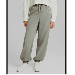 Bershka Jogger Pants Women Medium Gray Elastic Waist Drawstring Casual Comfort